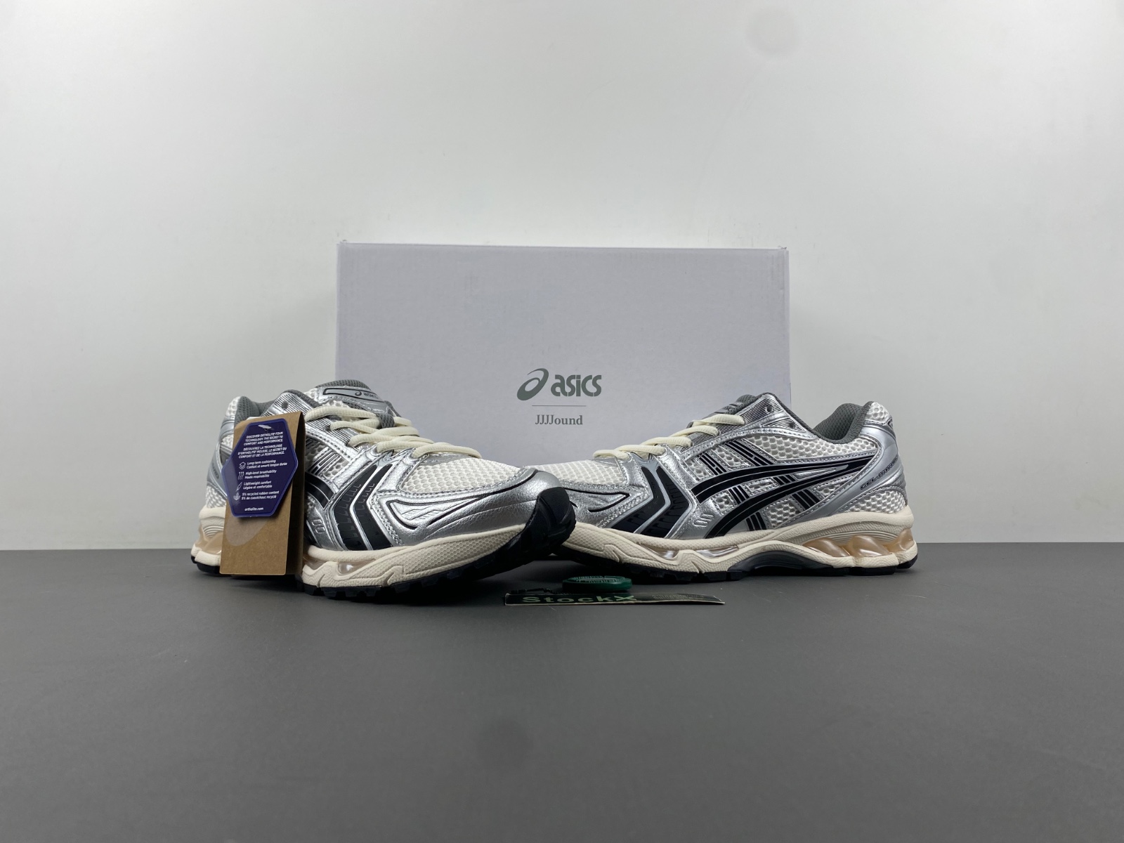 ASICS sneaker