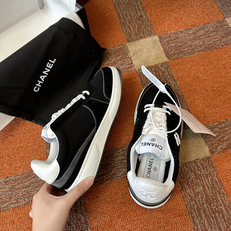 Chanel Sneaker