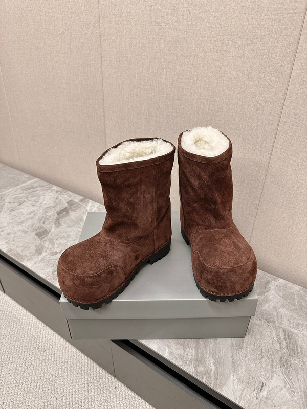 Balenciaga Winter Boots  (Middle-Top)