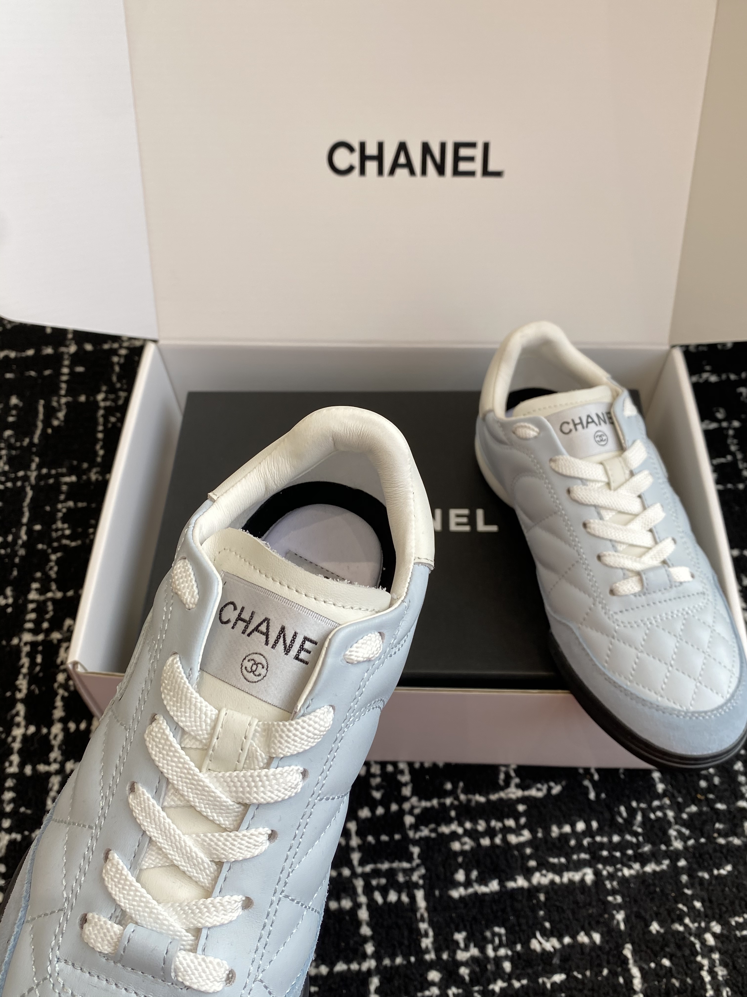 Chanel Trainer