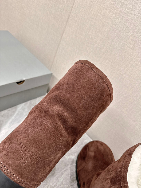 Balenciaga Winter Boots (High-Top)