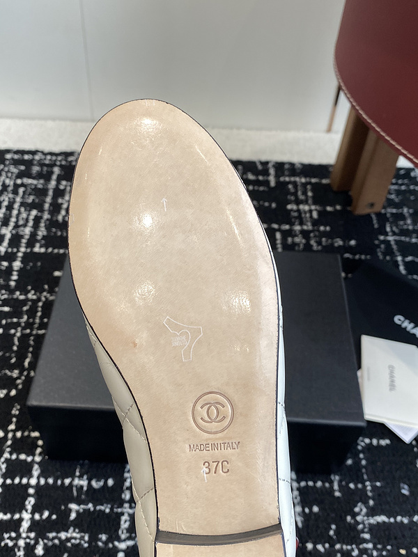 Chanel Leather CC Logo Loafers
