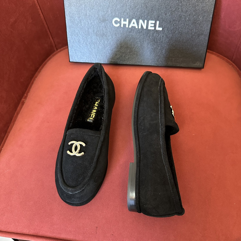 Chanel  Suede  loafers