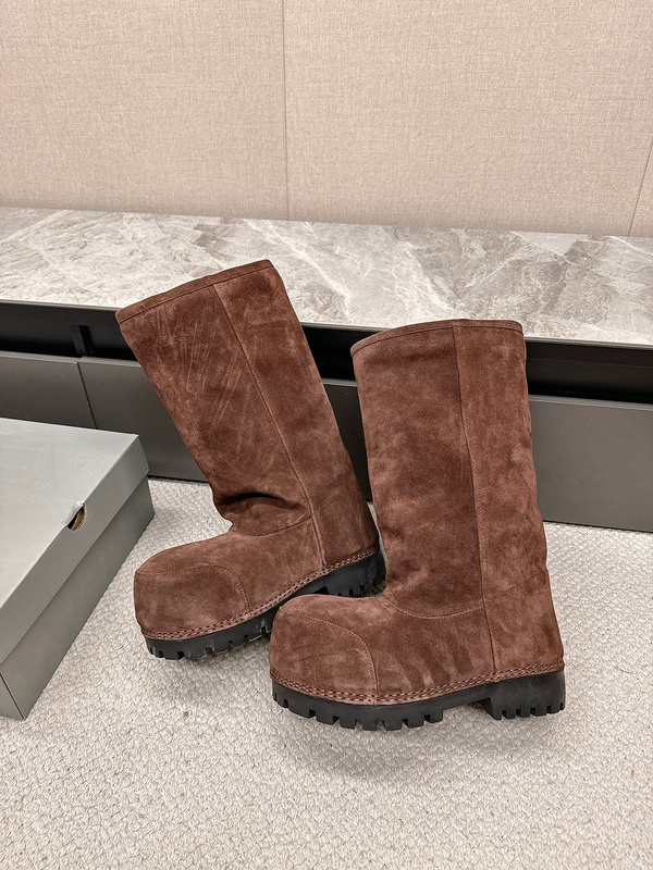 Balenciaga Winter Boots (High-Top)