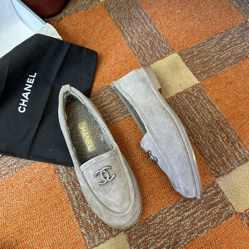 Chanel  Suede  loafers