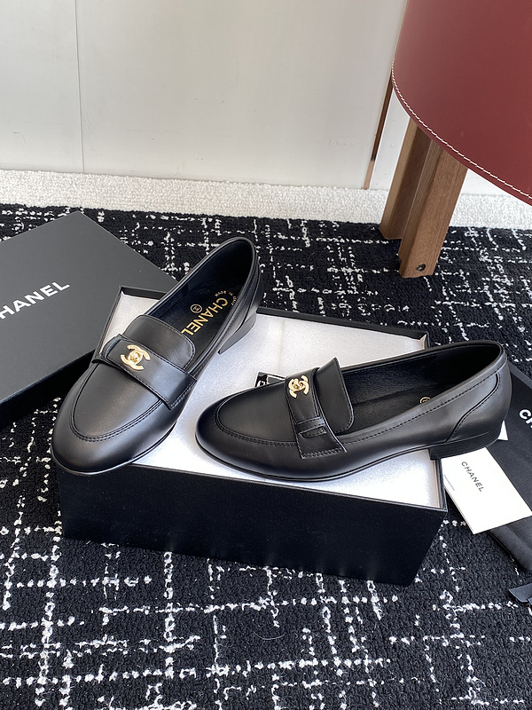 Chanel  Leather CC Logo Loafers