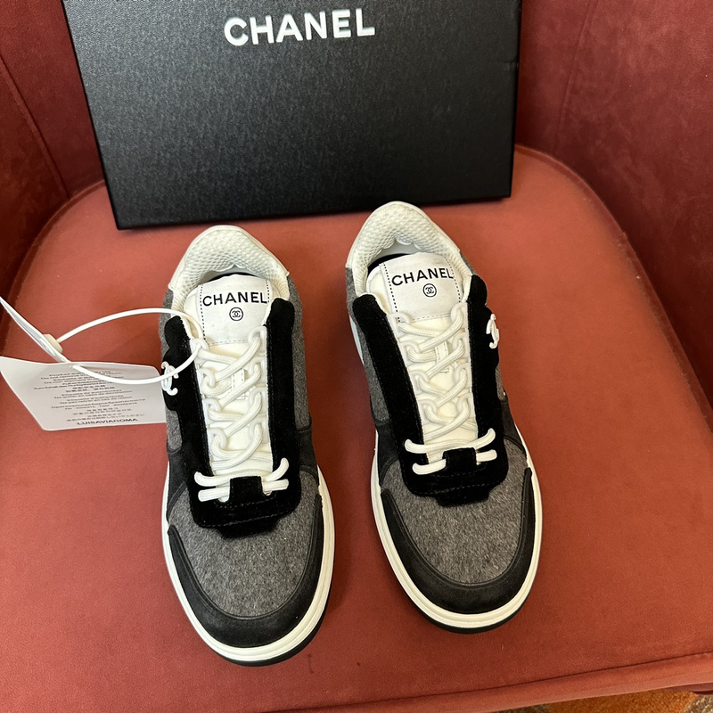 Chanel Sneaker
