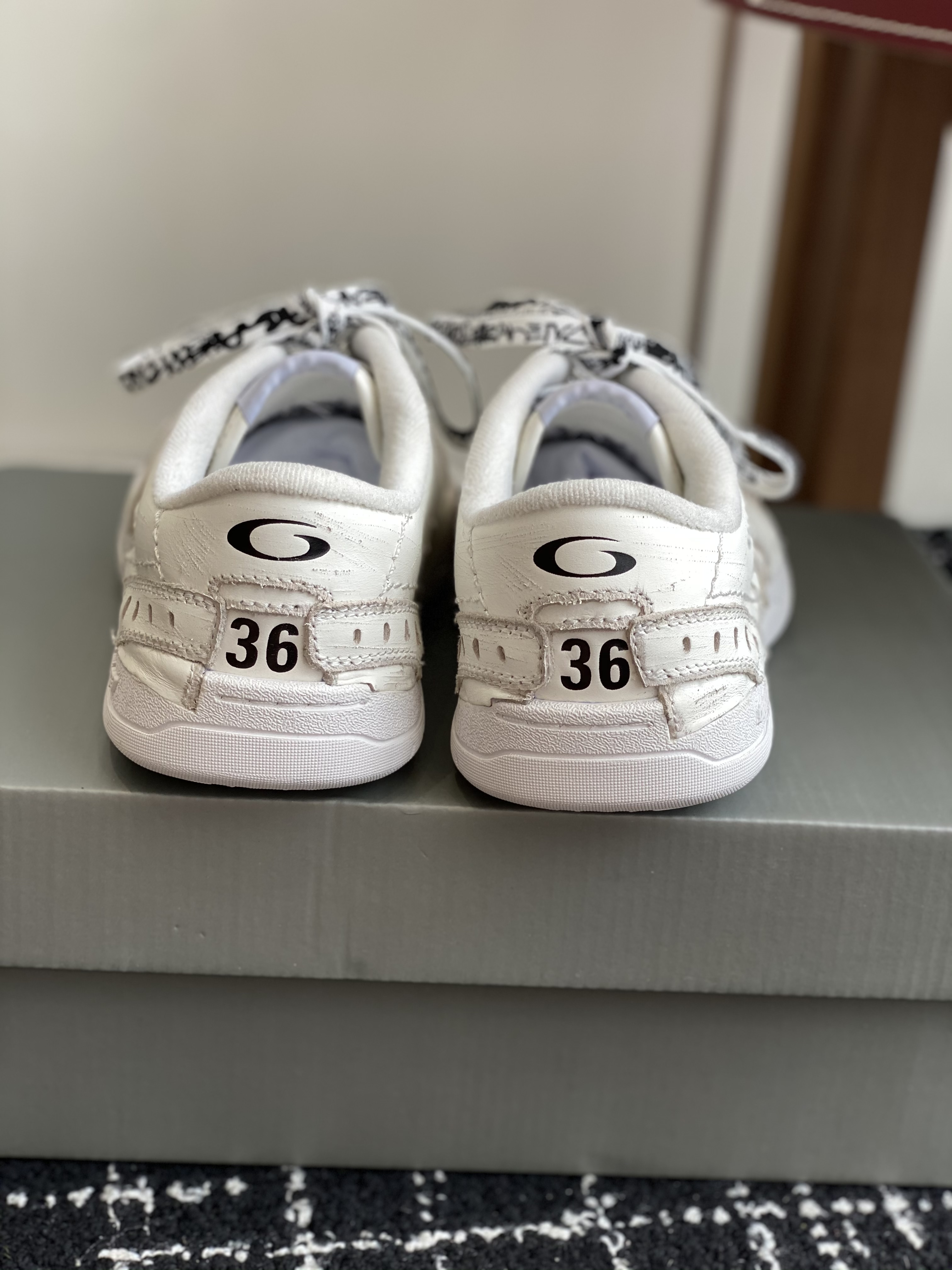 Balenciaga Hamptons Worn-Out Sneaker