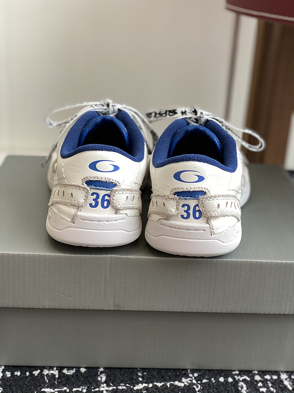 Balenciaga Hamptons Worn-Out Sneaker