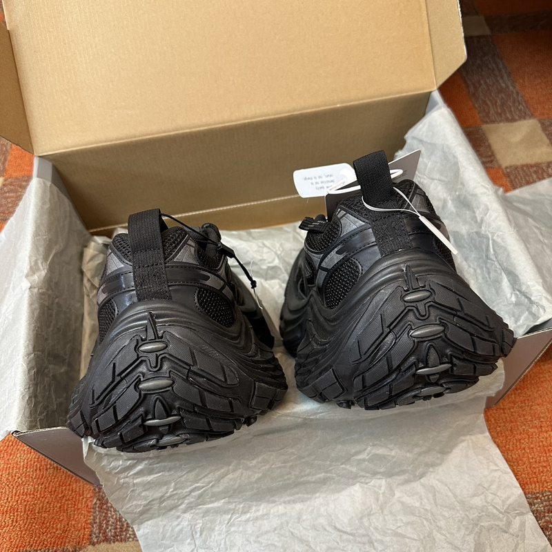 Balenciaga 10XL Sneaker