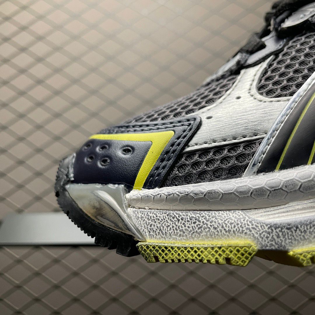 Balenciaga Runner Sneaker