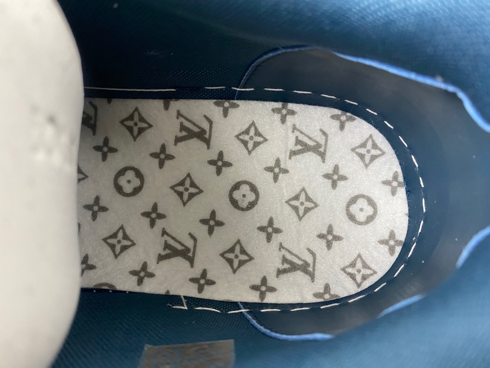 LV Trainer Sneaker