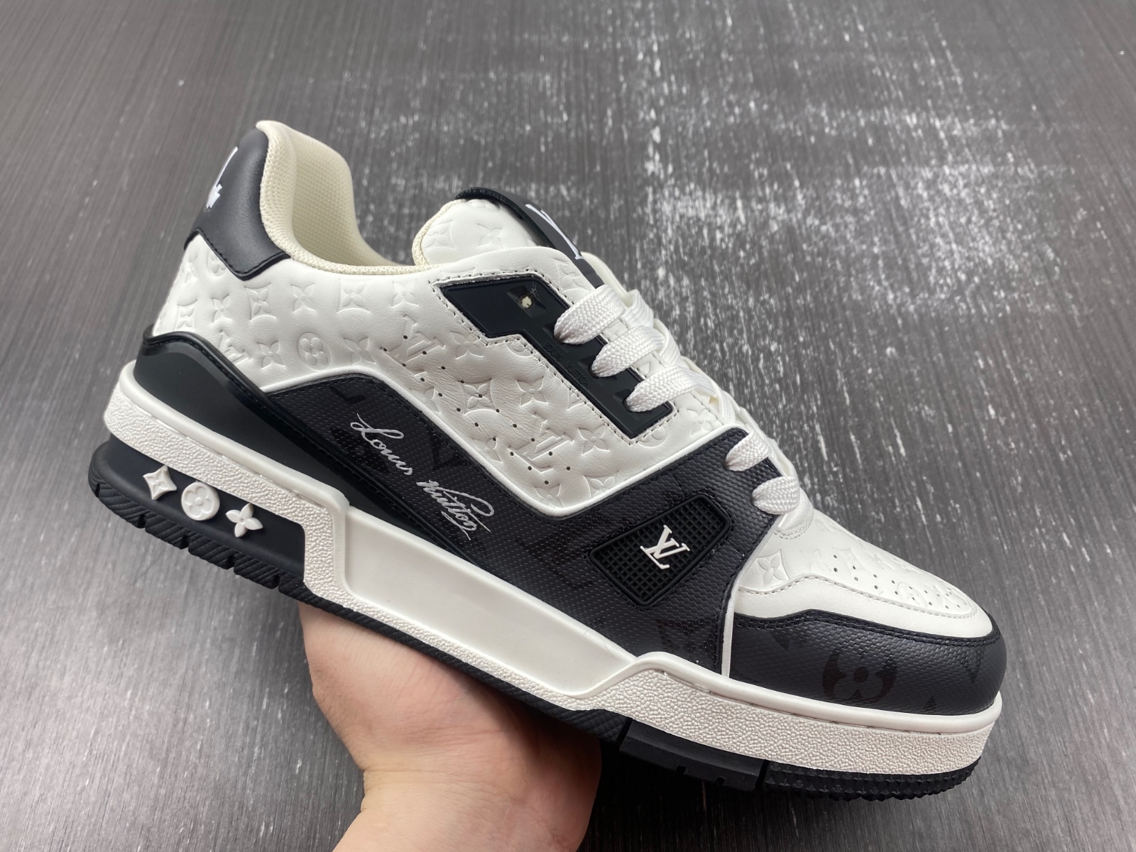 LV Trainer Sneaker