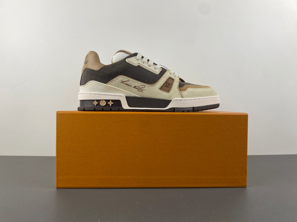 LV Trainer Sneaker