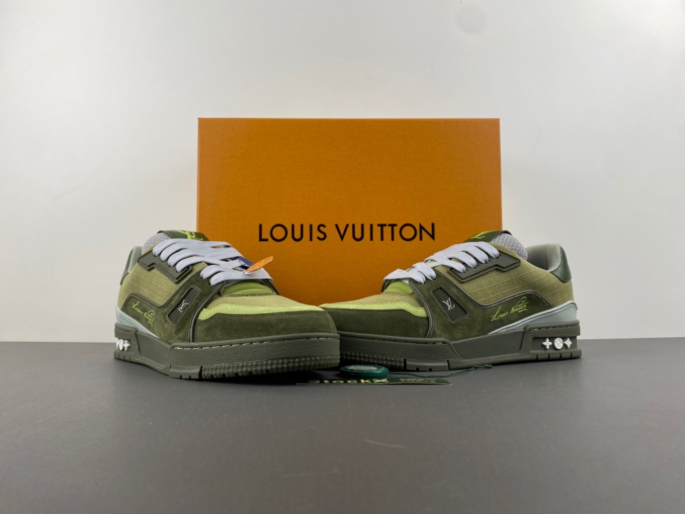 LV Trainer Sneaker