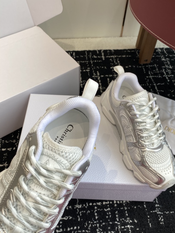Dior Chrono Sneaker