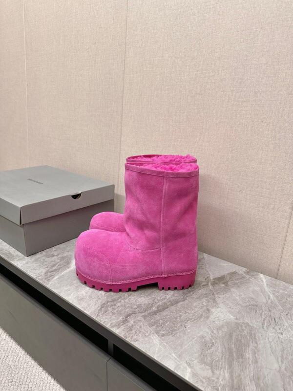 Balenciaga Winter Boots (Middle-Top)