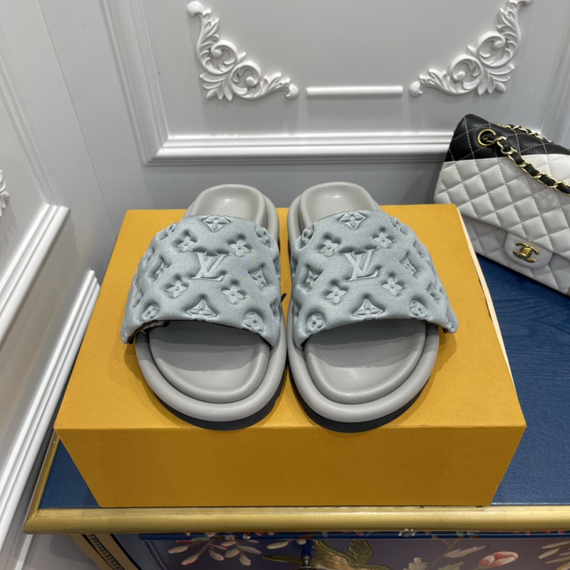 LV POOL PILLOW COMFORT MULE