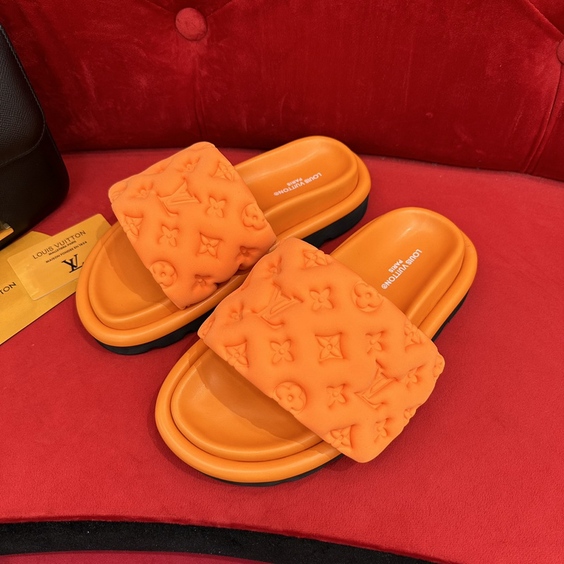 LV POOL PILLOW COMFORT MULE