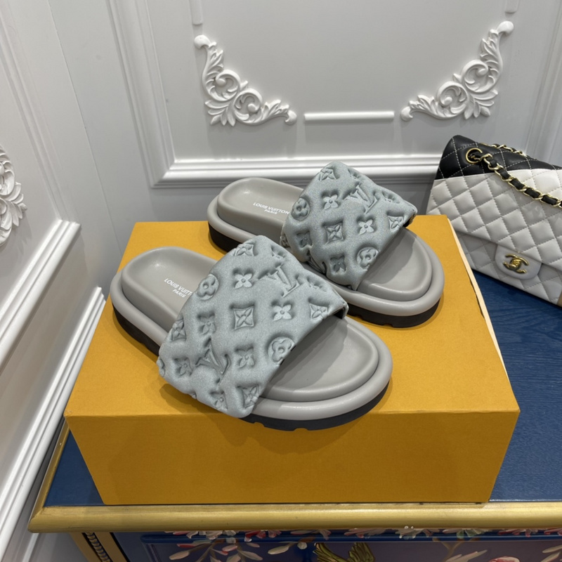 LV POOL PILLOW COMFORT MULE