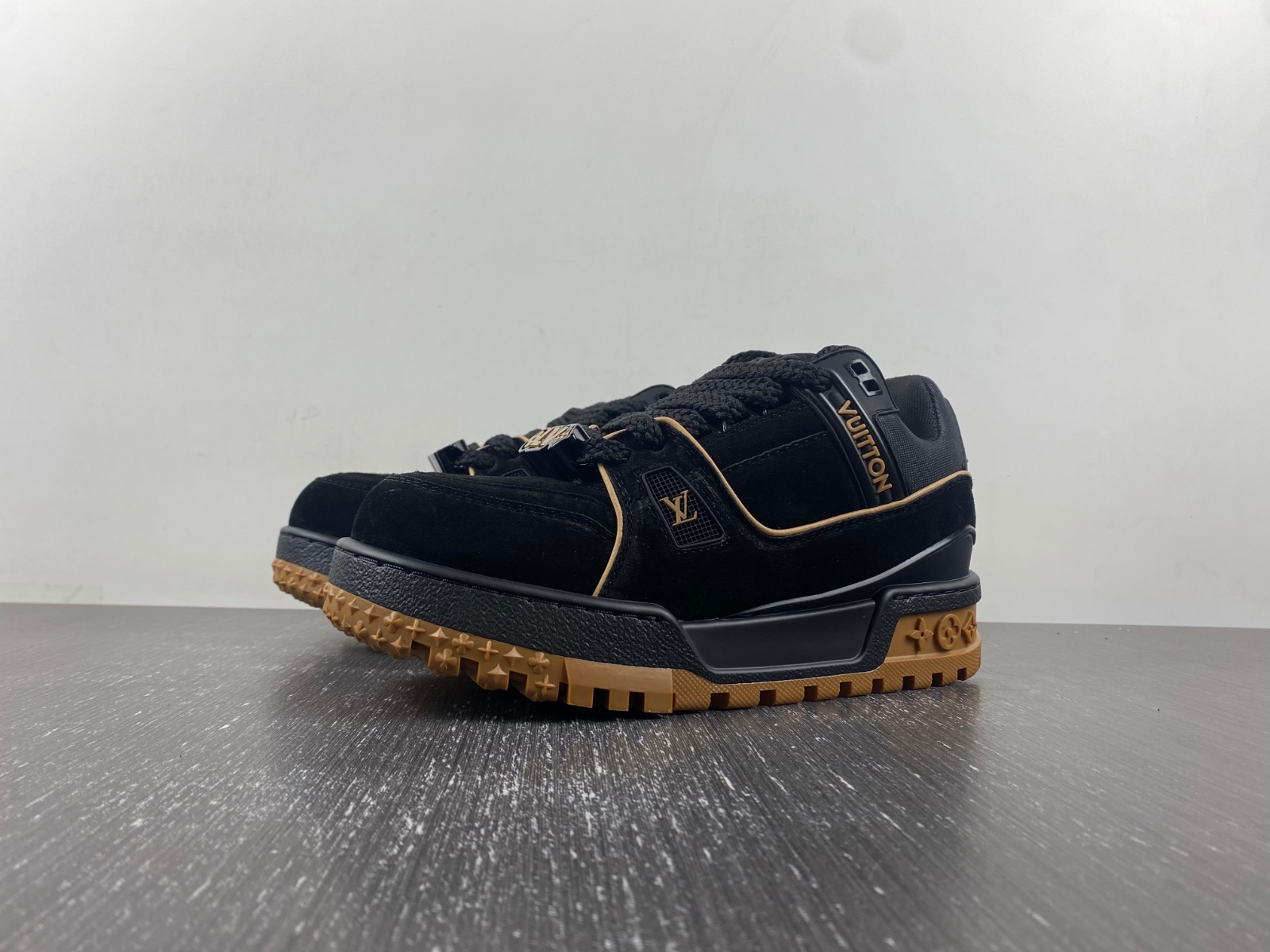 LV Trainer Maxi Sneaker