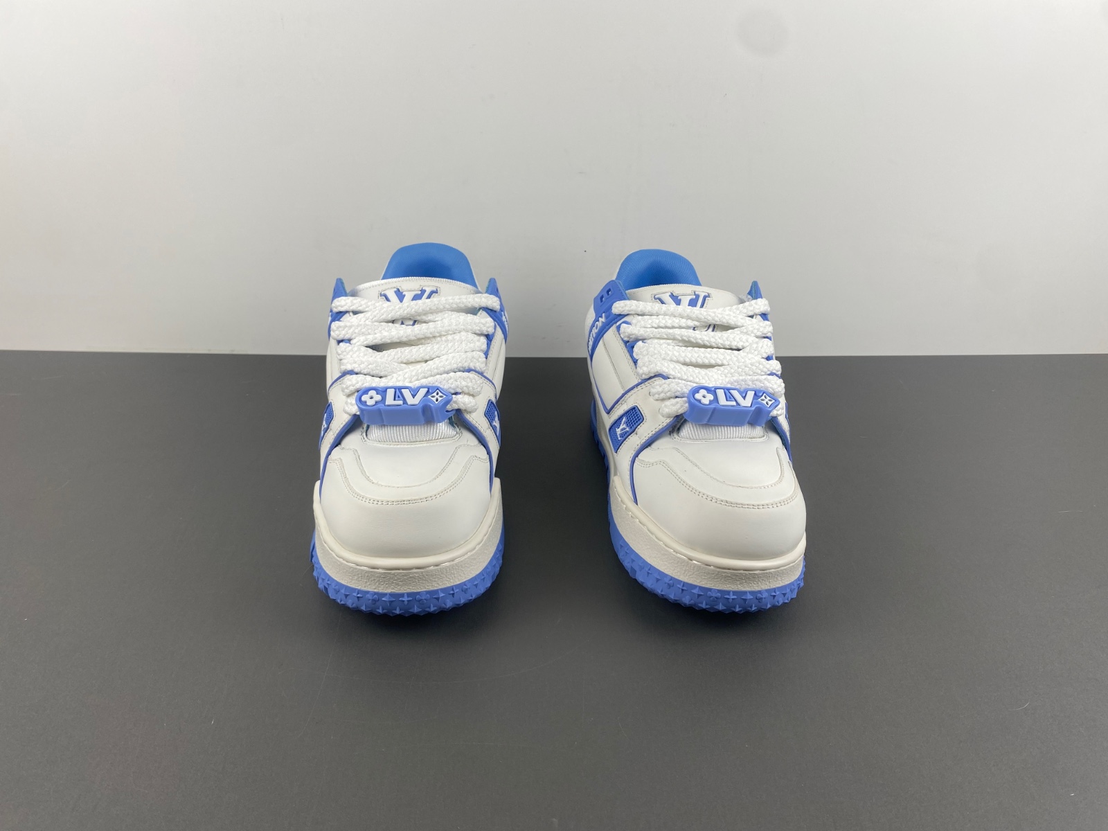 LV Trainer Maxi Sneaker