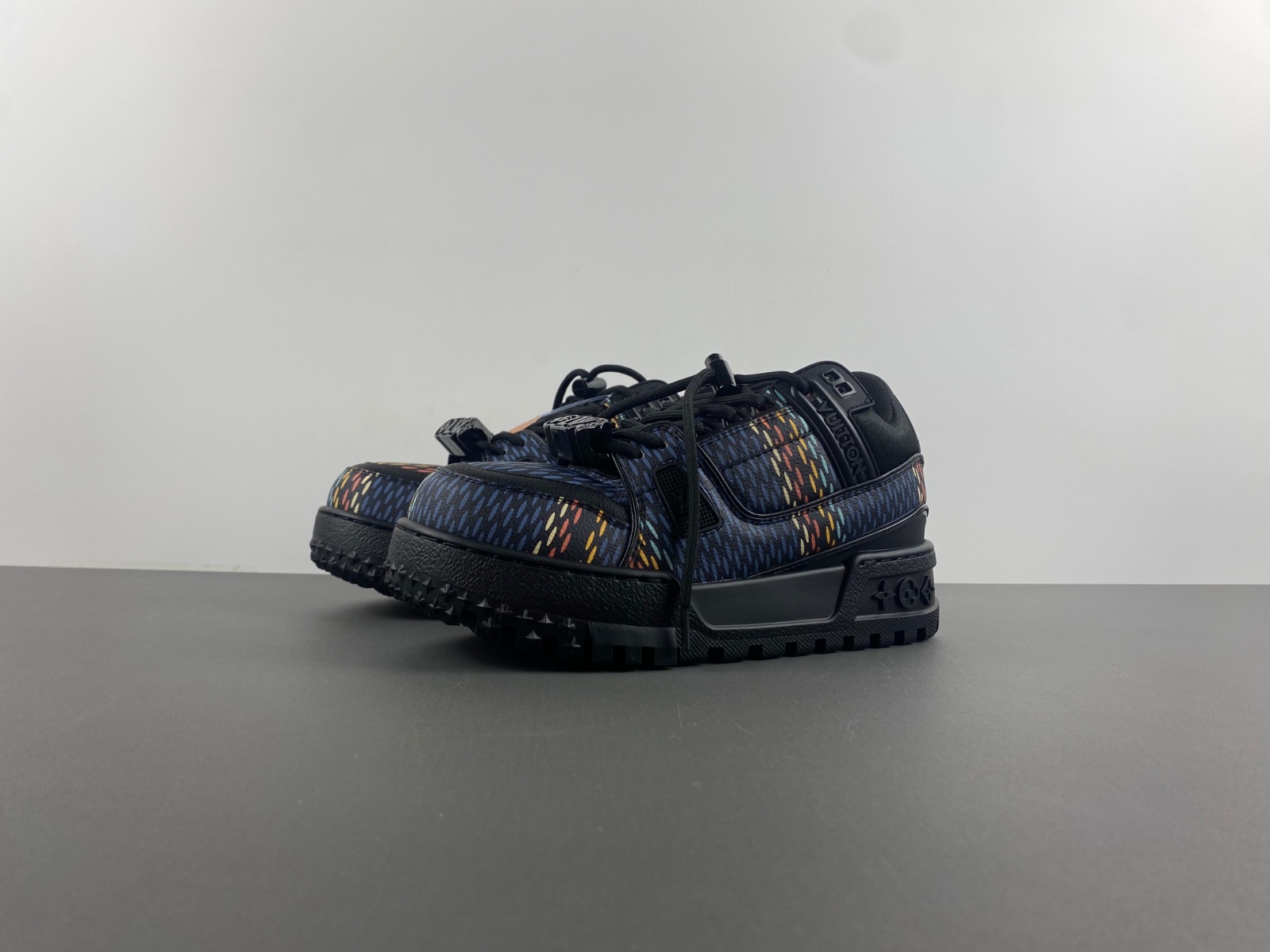 LV Trainer Maxi Sneaker