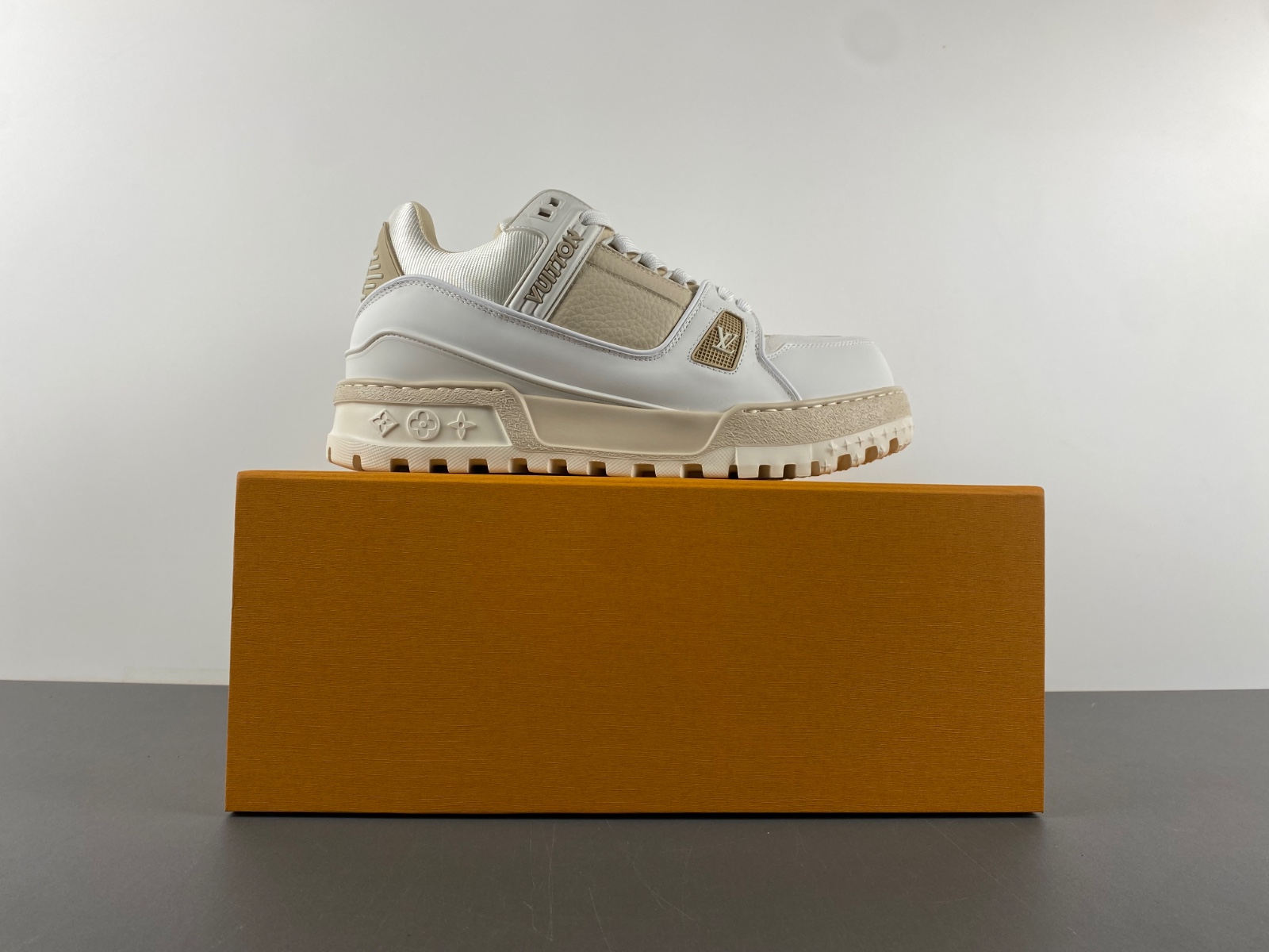 LV Trainer Maxi Sneaker