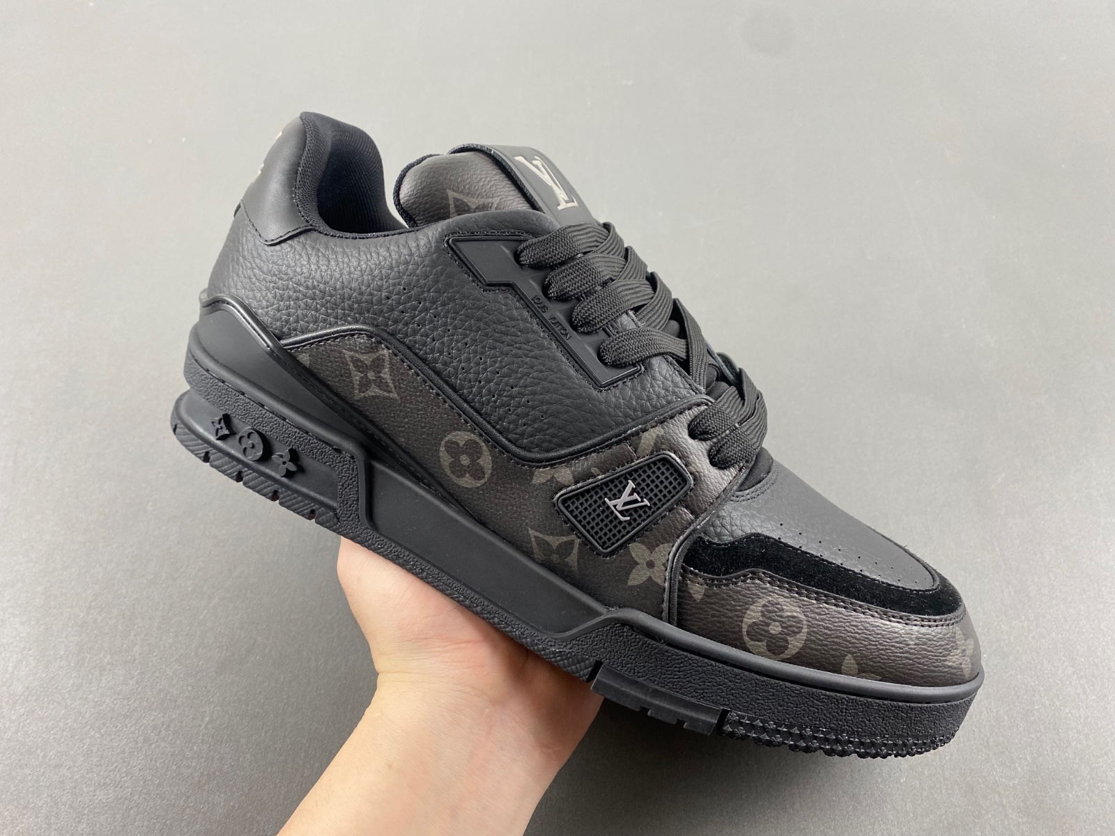 LV Trainer Sneaker