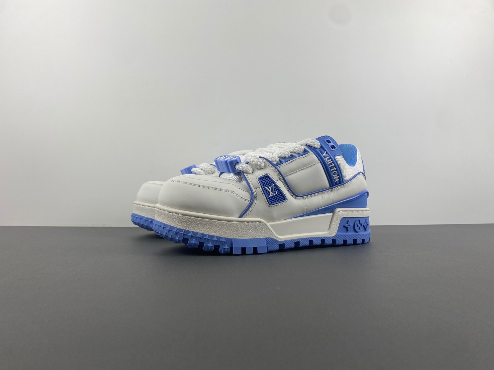 LV Trainer Maxi Sneaker