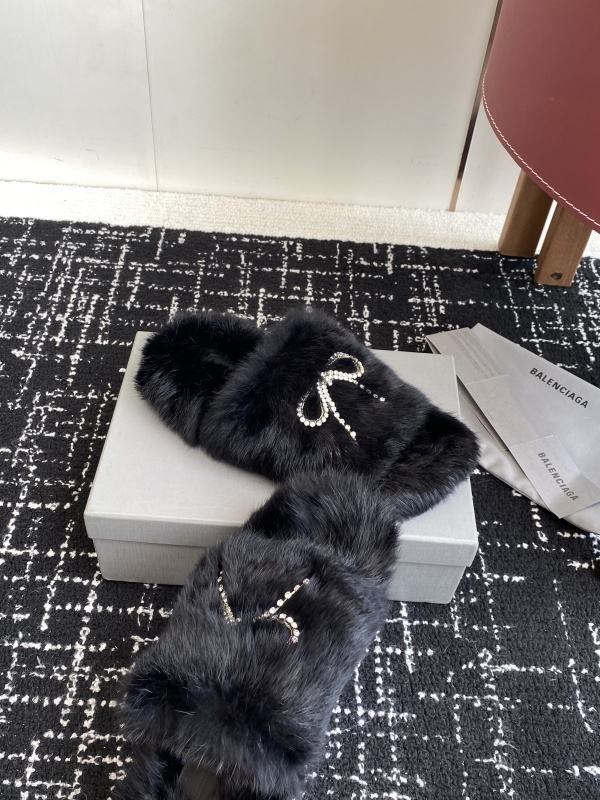 Balenciaga Furry Slide