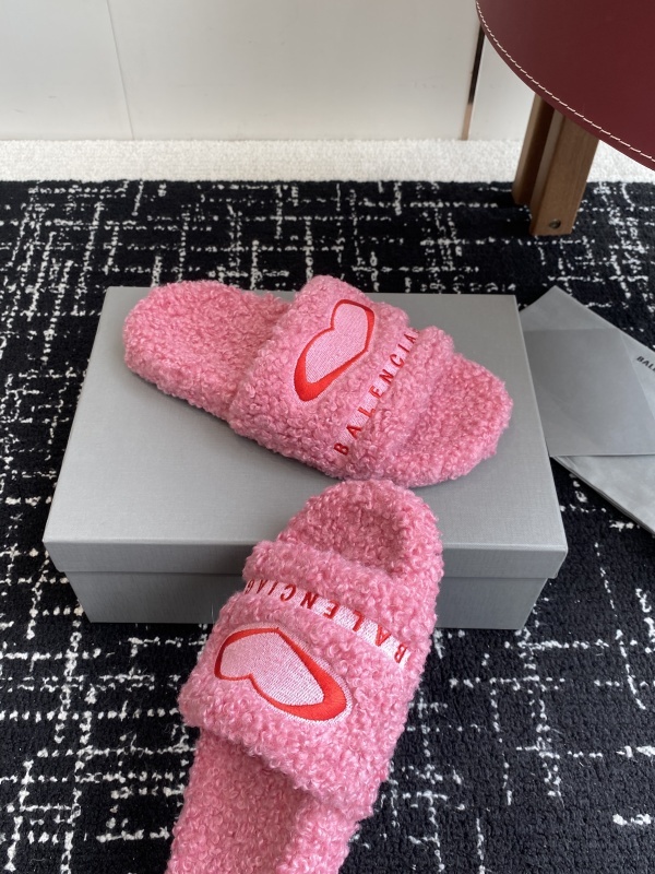 Balenciaga Furry Slide
