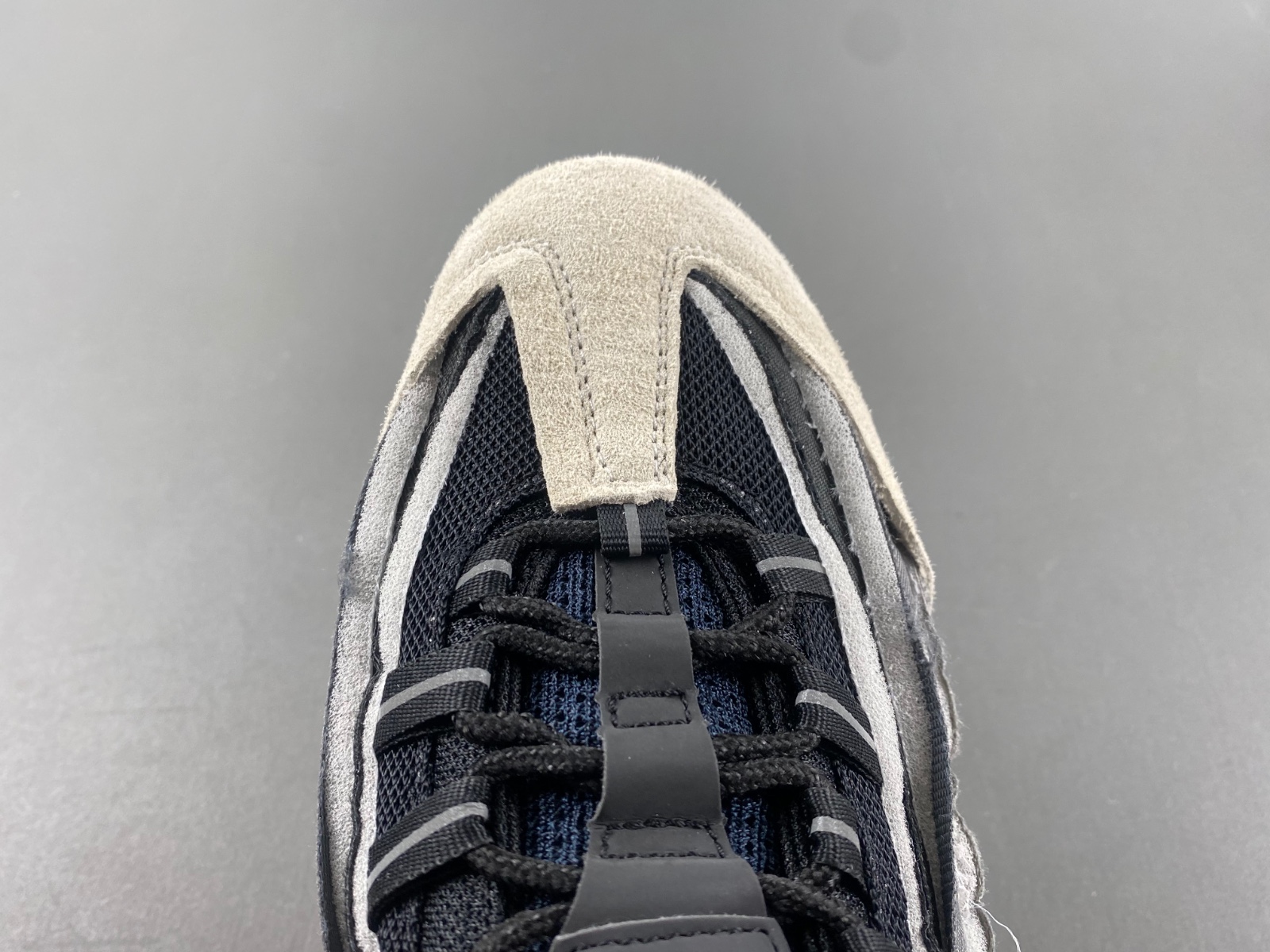 Comme des Garçons x Air Max 95 